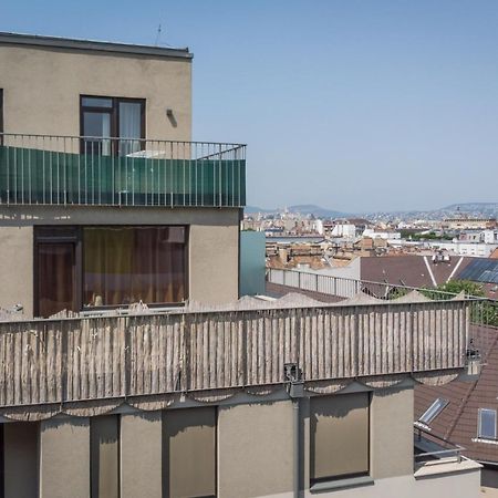 Crvn2 #Freeparking Budapest Exterior photo
